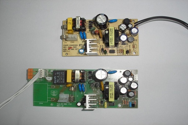 Switching power supply and linear power supply