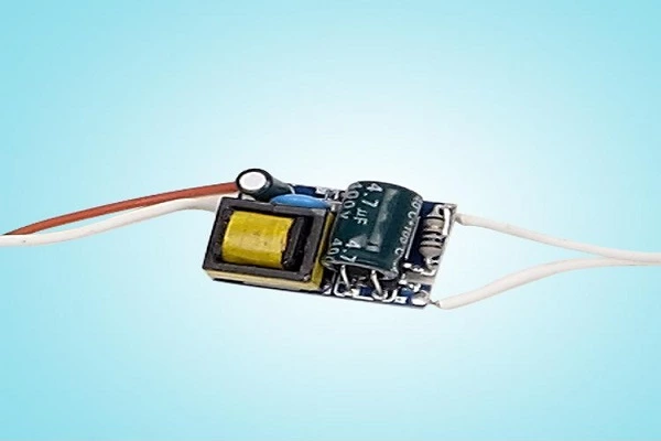 What is a constant voltage power supply? LED constant pressure waterproof power supply characteristics